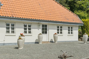 Skarre Strandvej 10, 6091 Bjert